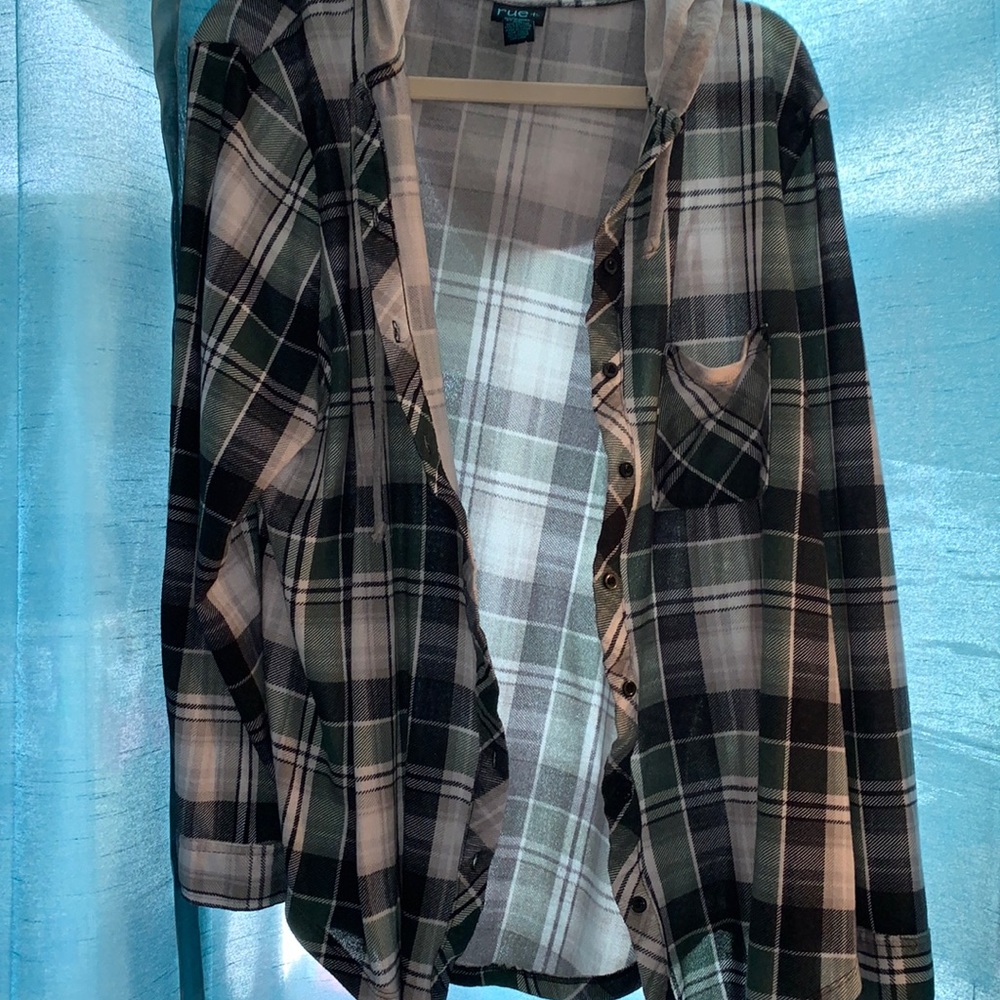 Hooded plaid